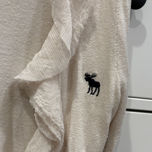 Abercrombie & Fitch Cream Ruffle Cardigan - Picture 3 of 4